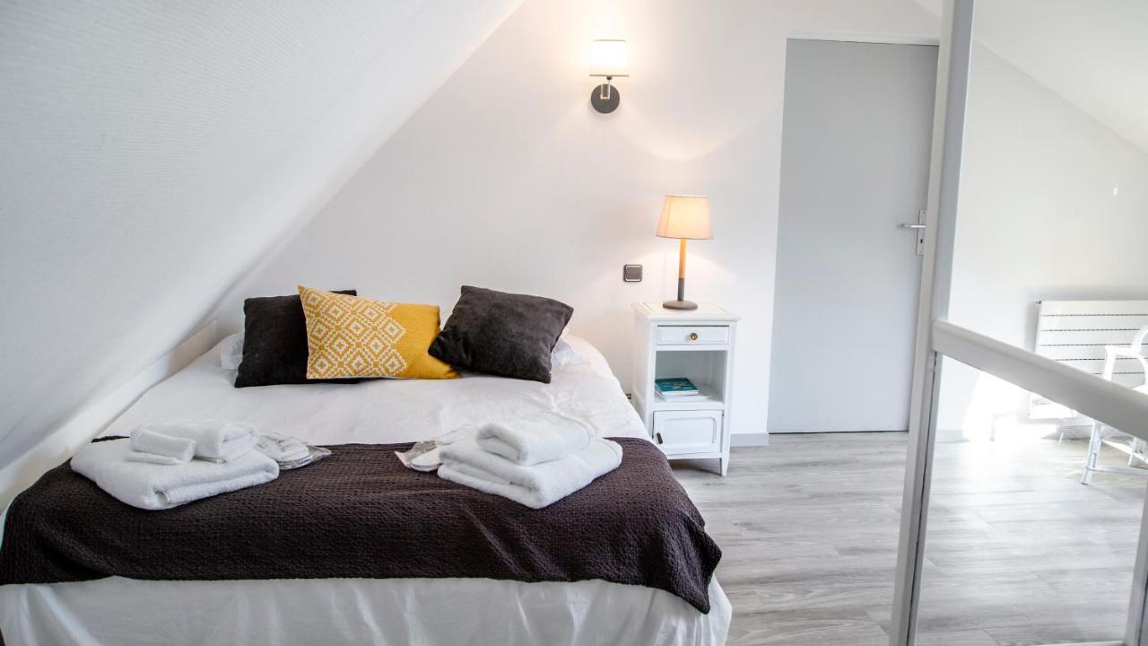 Le Champ Du Renne Bed and Breakfast Le Mans Eksteriør billede